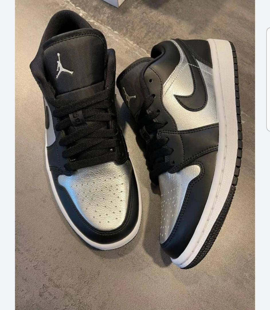 Air Jordan 1  NOIR