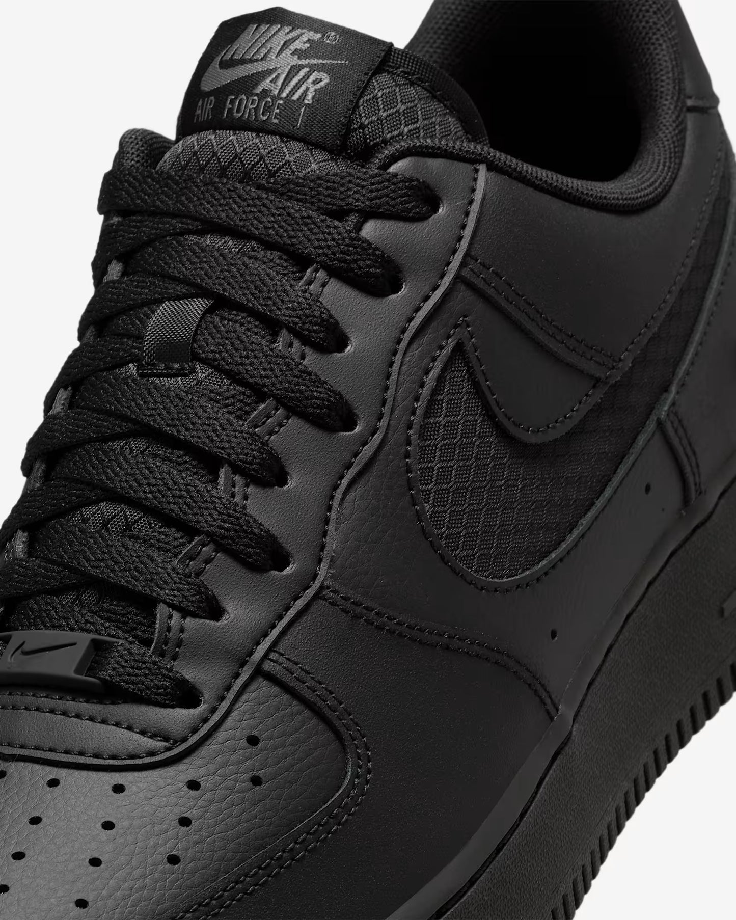 Nike Air Force 1 '07 LV8