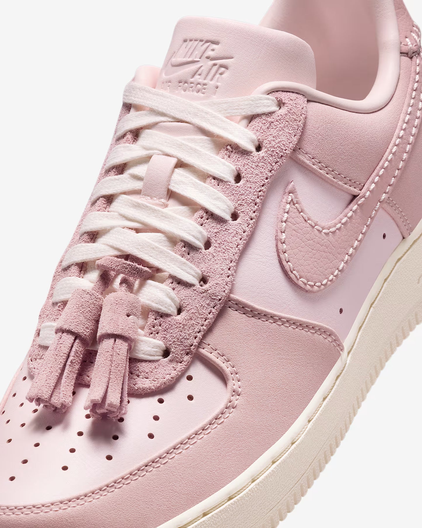Nike Air Force 1 '07